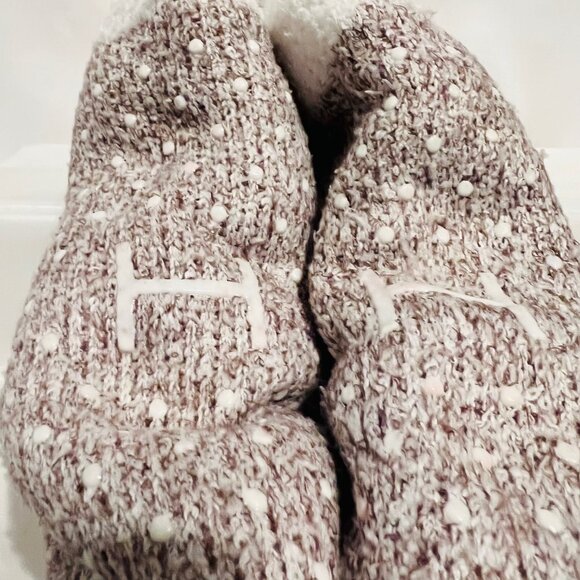 H By Halston-Women's-Plush Lounge Socks w/ Non Slip Soles-Size 4-10-Ivory/Mauve - Picture 10 of 12